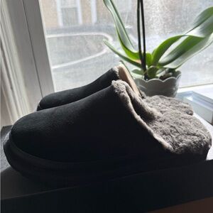 UGG Black and Tan Box